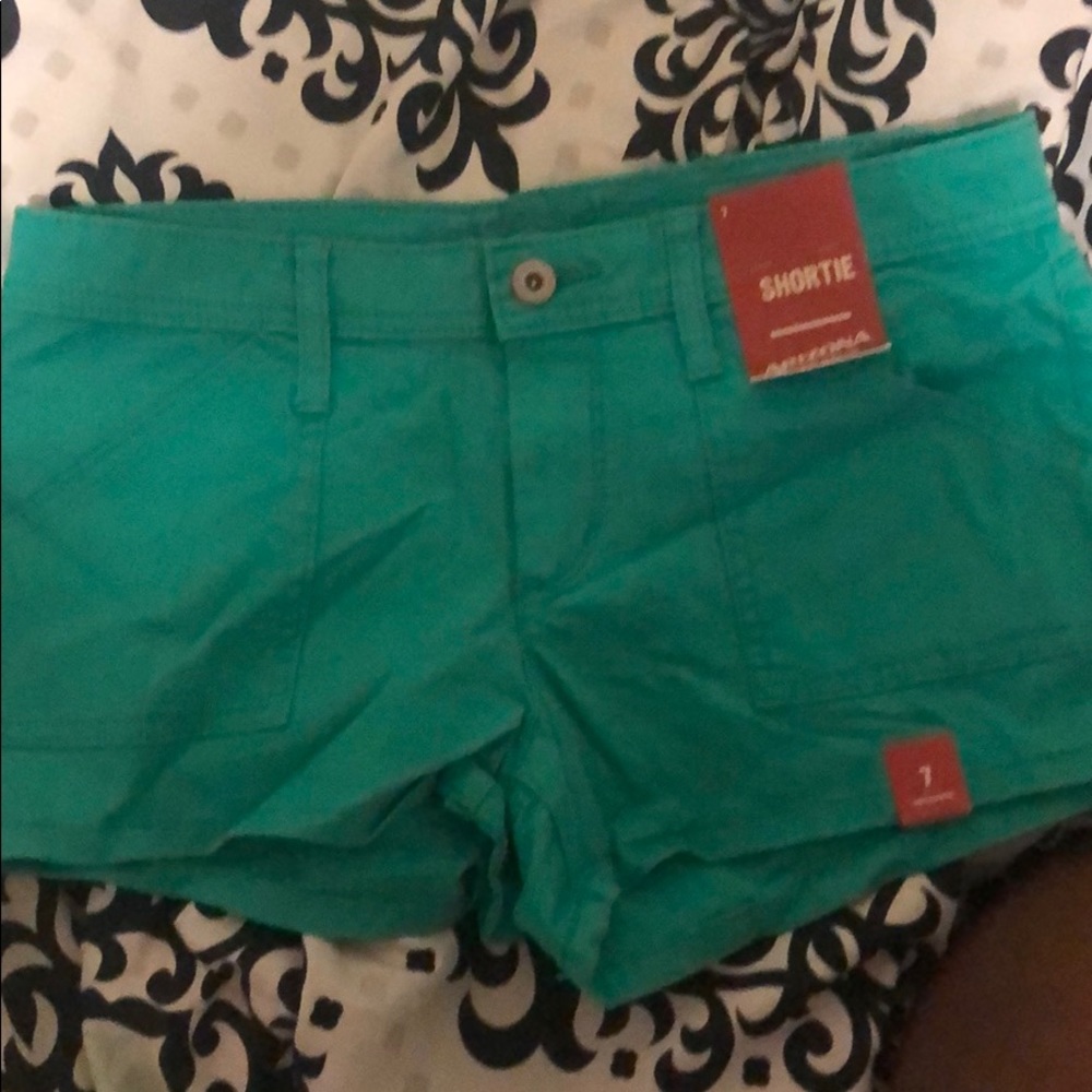 Colored shorts - Picture 8 of 8